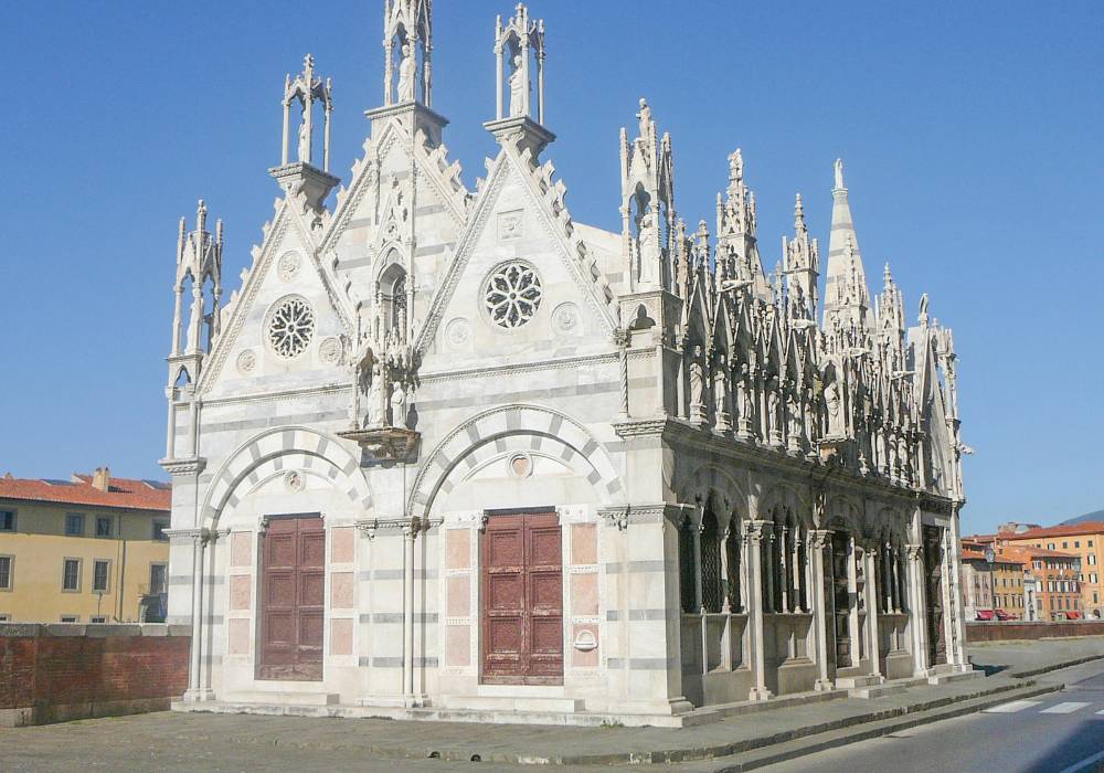 nhà thờ Santa Maria della Spina